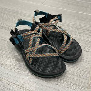 Kid's size 2 EcoTread Chacos